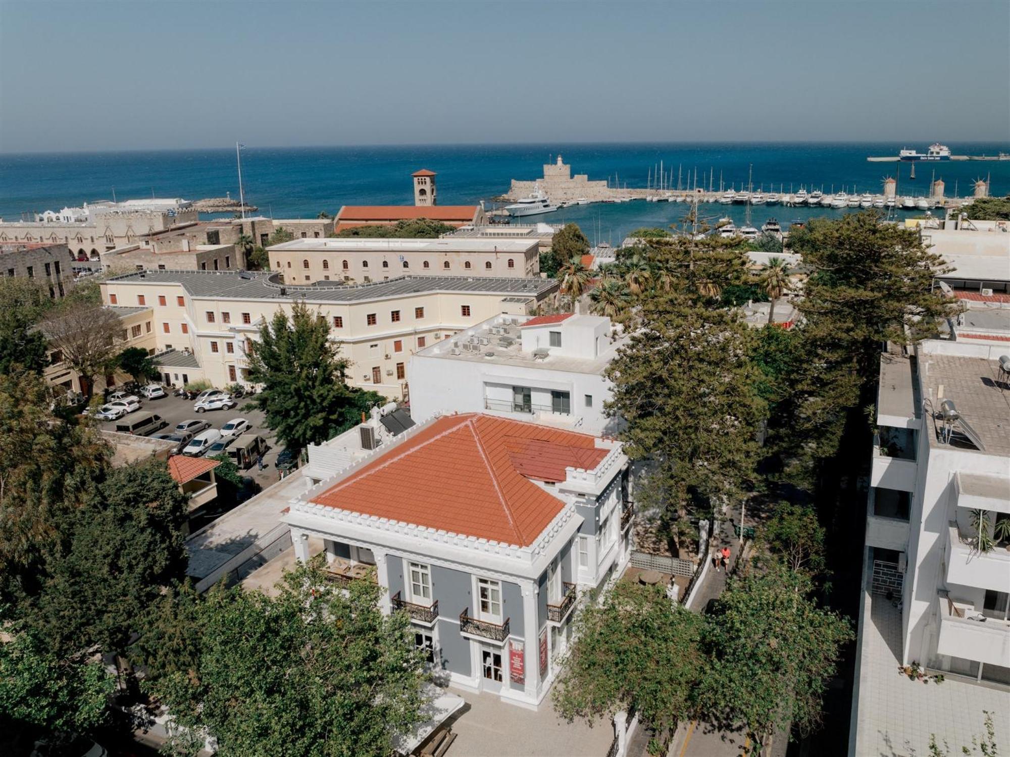 Victoria Mansion A Luxurious Neoclassical Experience Rhodes City ภายนอก รูปภาพ