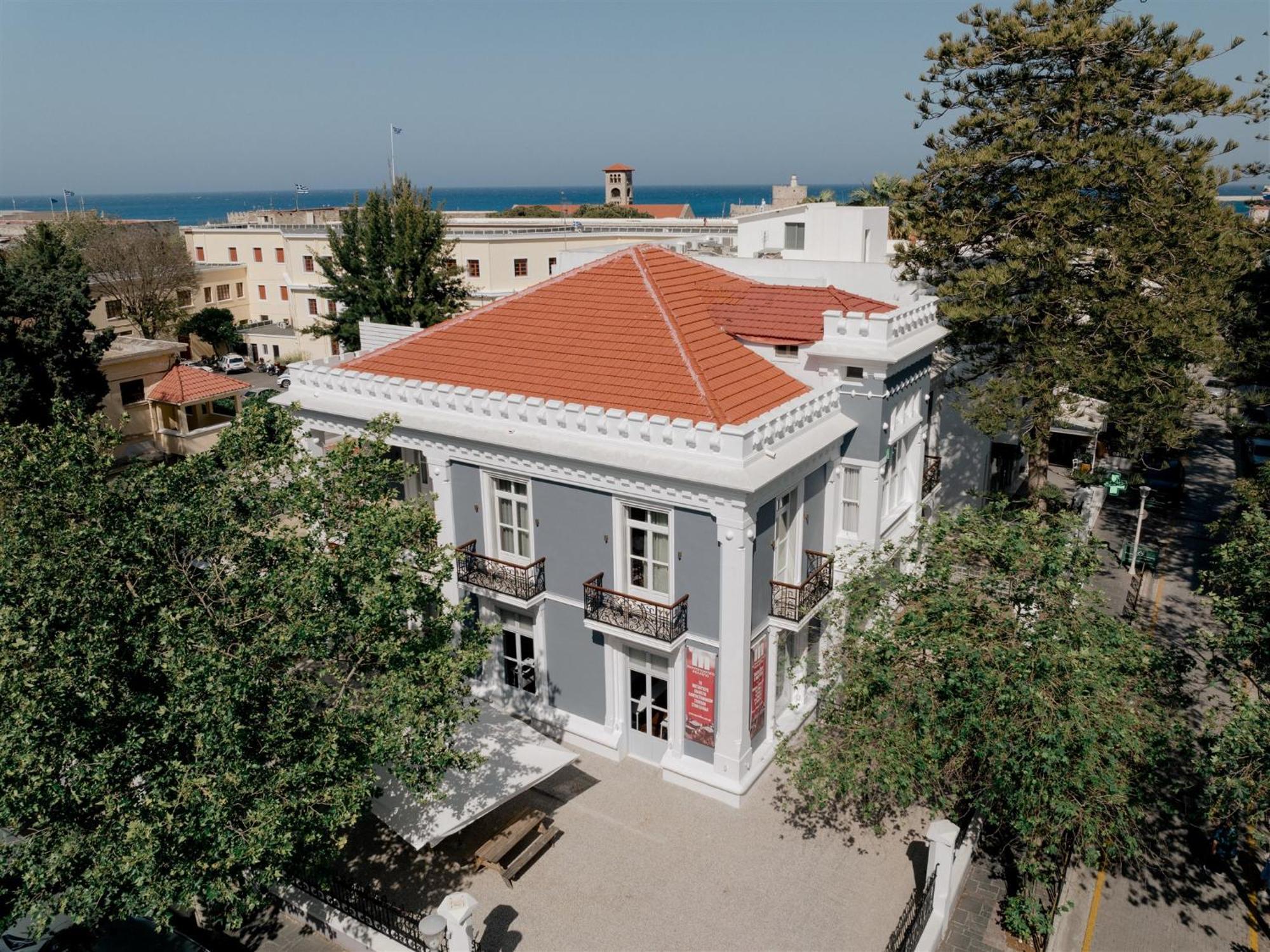 Victoria Mansion A Luxurious Neoclassical Experience Rhodes City ภายนอก รูปภาพ